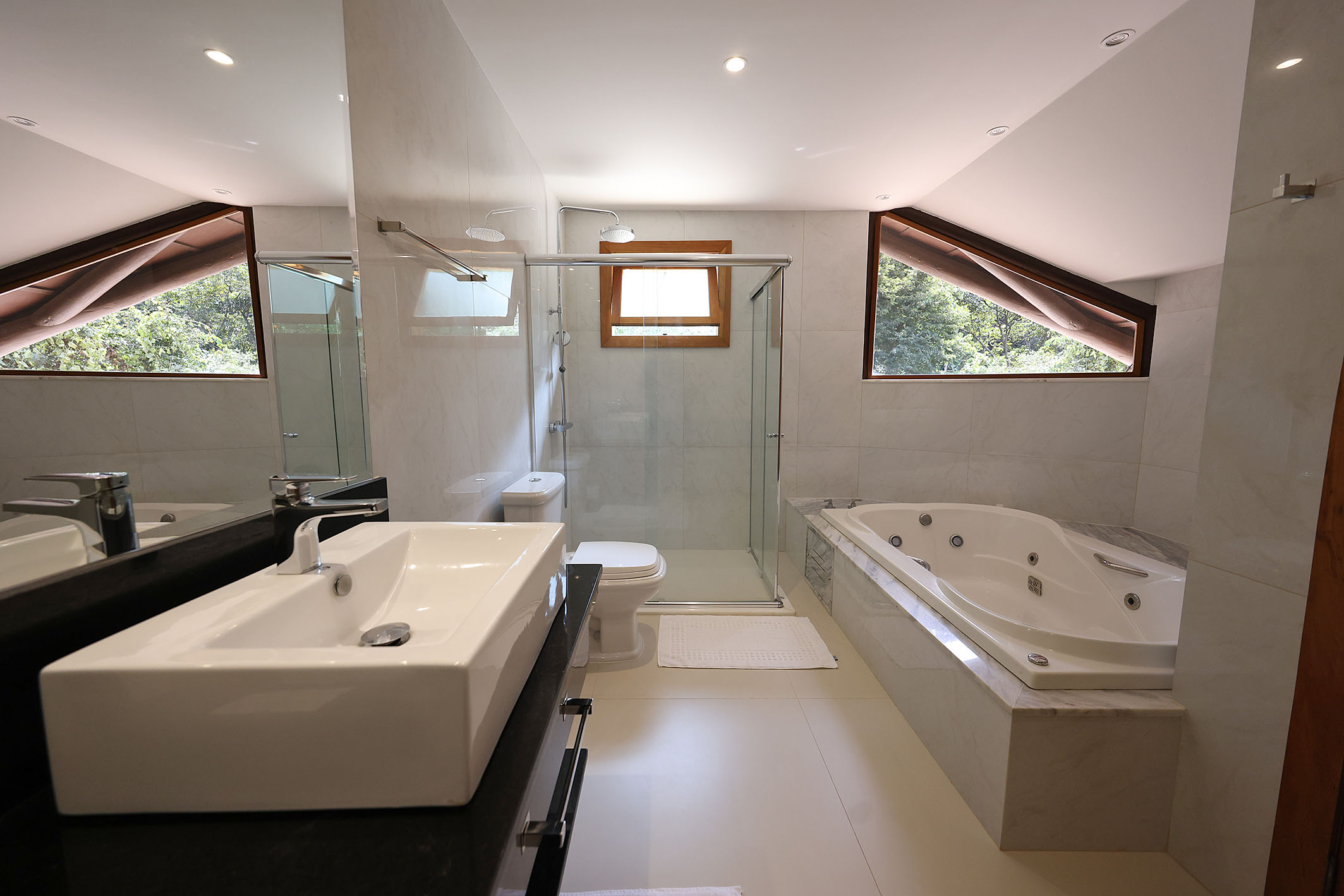  Private countryside retreat with extensive leisure amenities in Itaipava - 物件實景