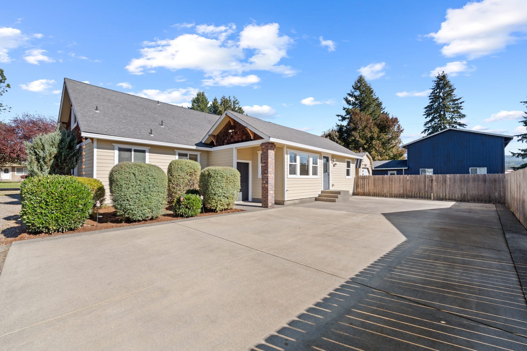  103 W HUMPHREY ST Yacolt, WA 98675 - 物件實景