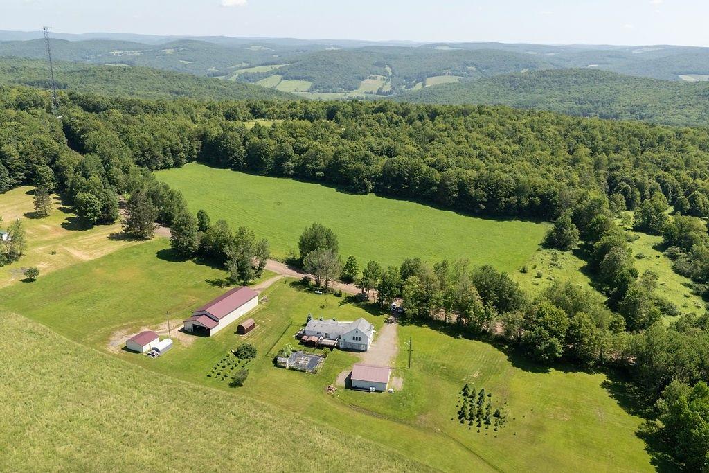 Franklin, New York, 13775, United States, 3 Bedrooms Bedrooms, ,2 BathroomsBathrooms,Residential,For Sale,1967662