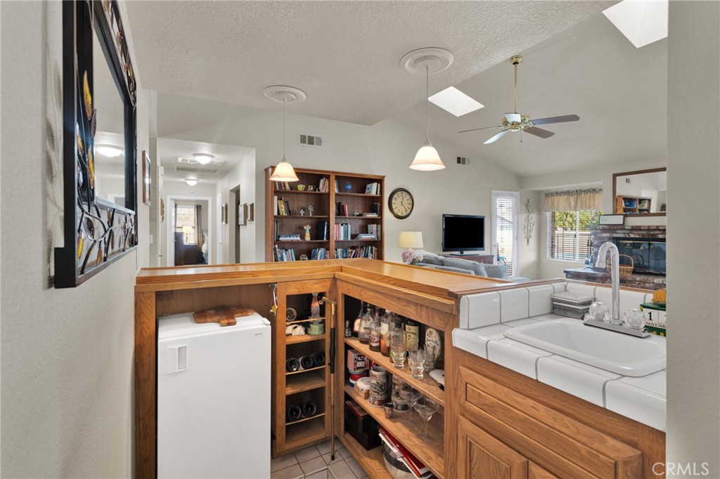 Apple Valley, California, 92307, United States, 4 Bedrooms Bedrooms, ,4 BathroomsBathrooms,Residential,For Sale,1992850