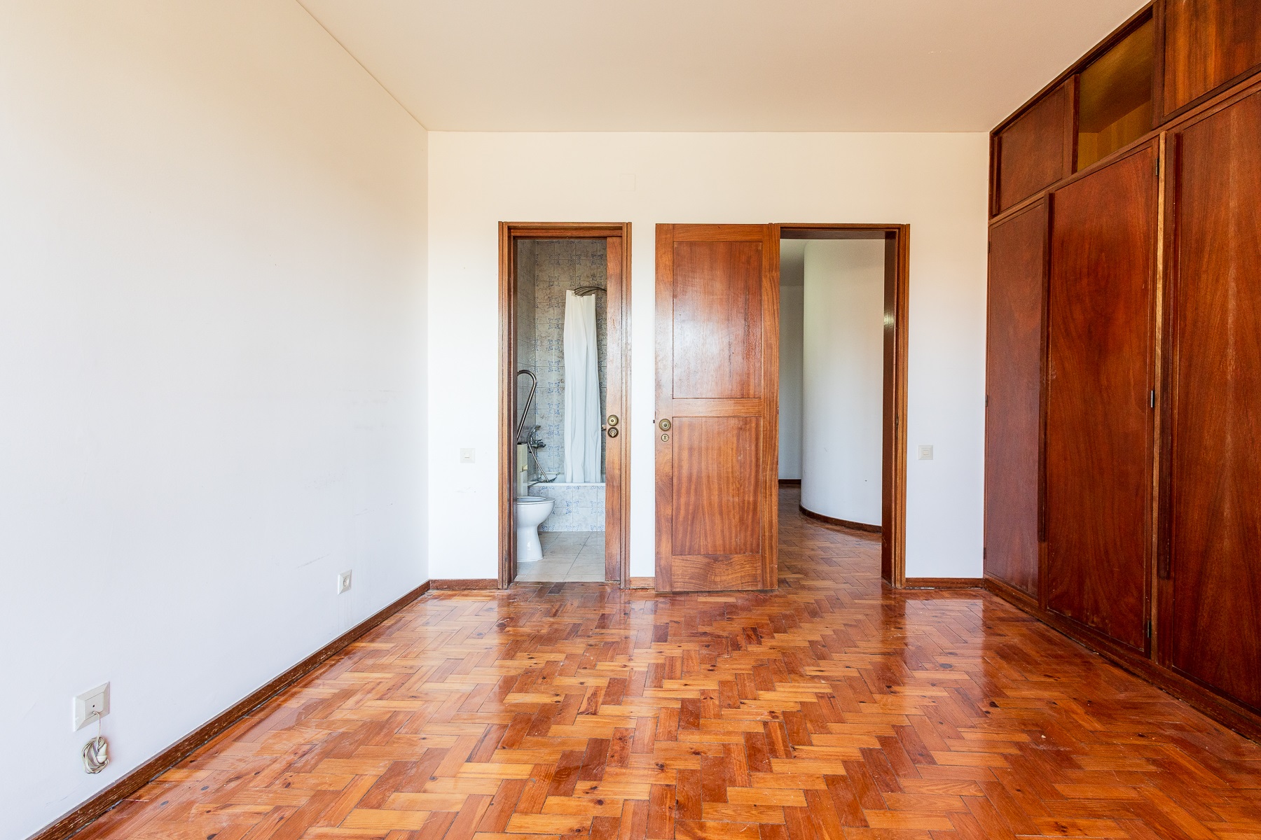  Semi-detached house, 5 bedrooms, for Sale - 物件實景