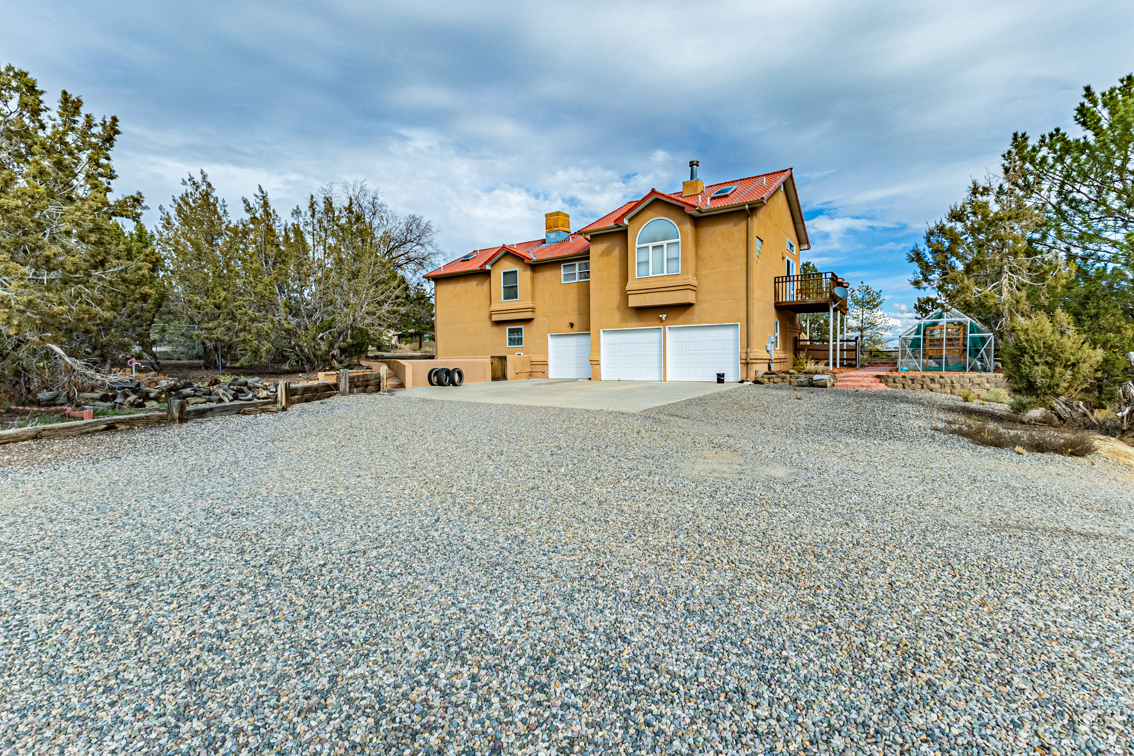 Farmington, New Mexico, 87402, United States, 4 Bedrooms Bedrooms, ,3 BathroomsBathrooms,Residential,For Sale,1995445