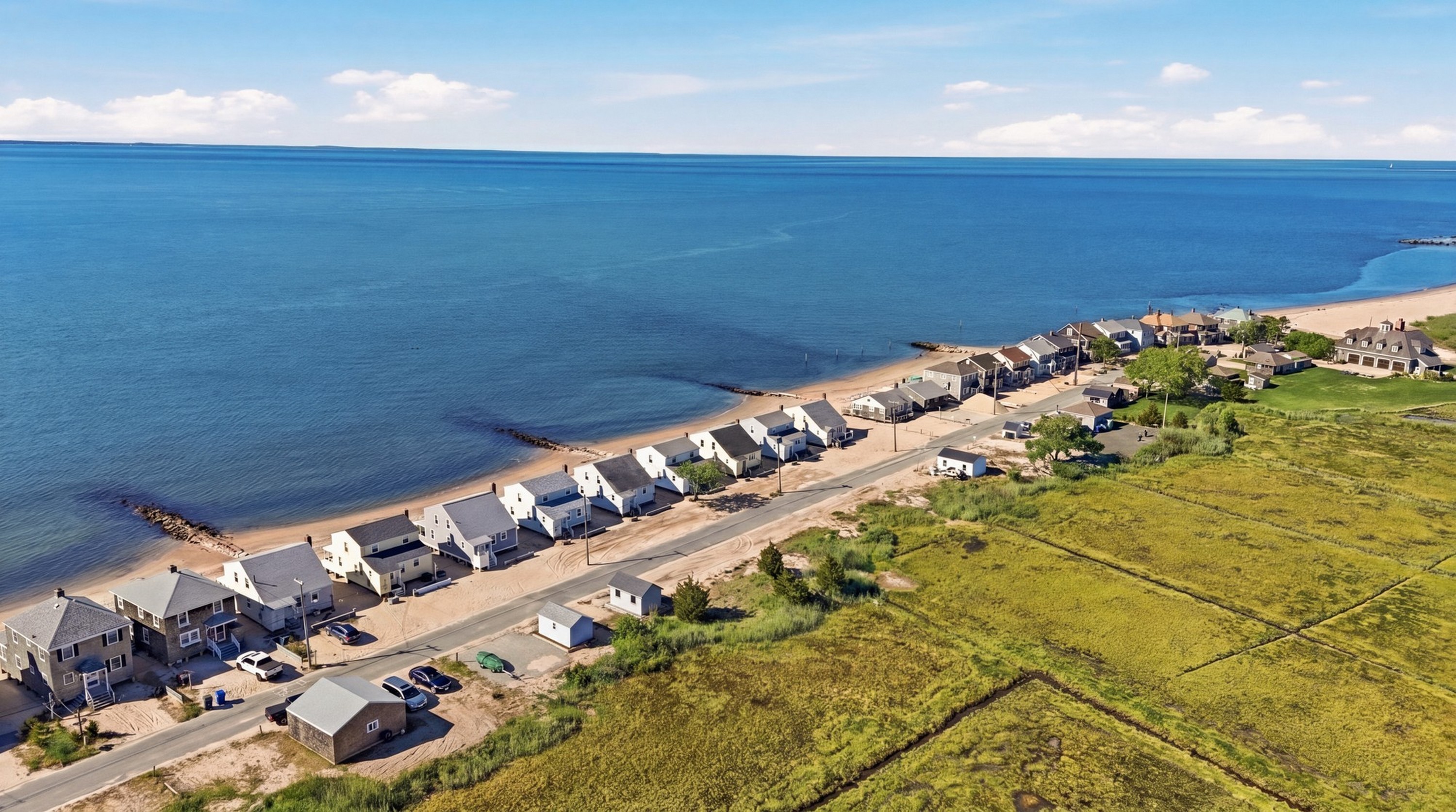  Charming Direct Waterfront Beach Cottage at Hawk
