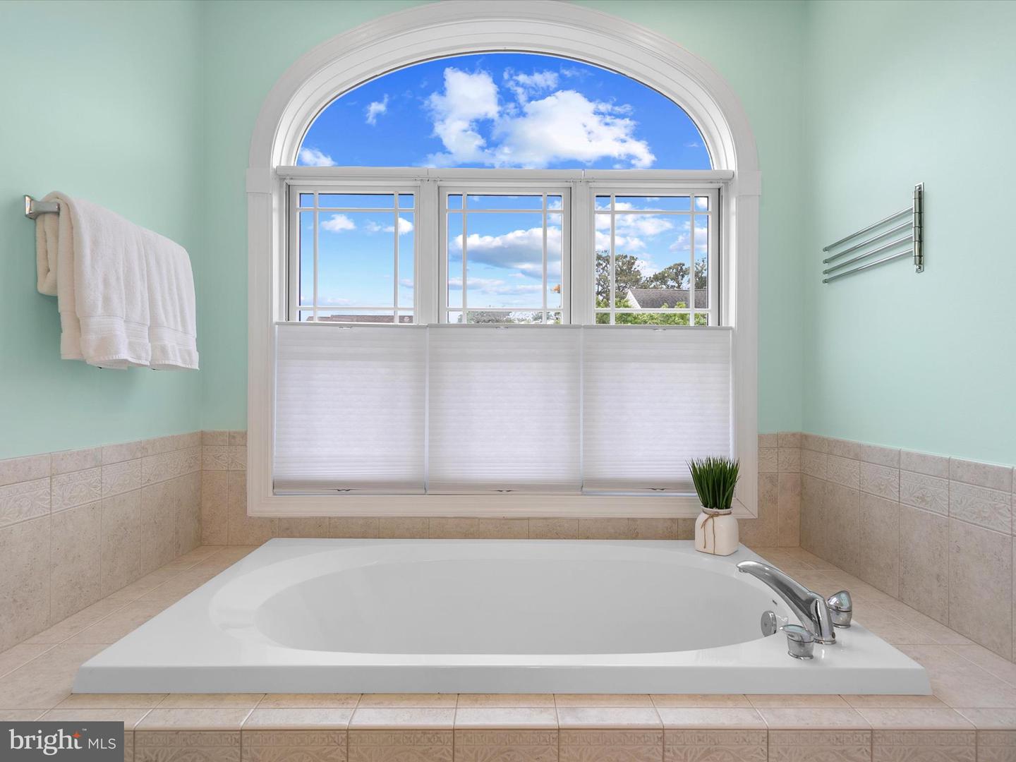Bethany Beach, Delaware, 19930, United States, 5 Bedrooms Bedrooms, ,4 BathroomsBathrooms,Residential,For Sale,1826510