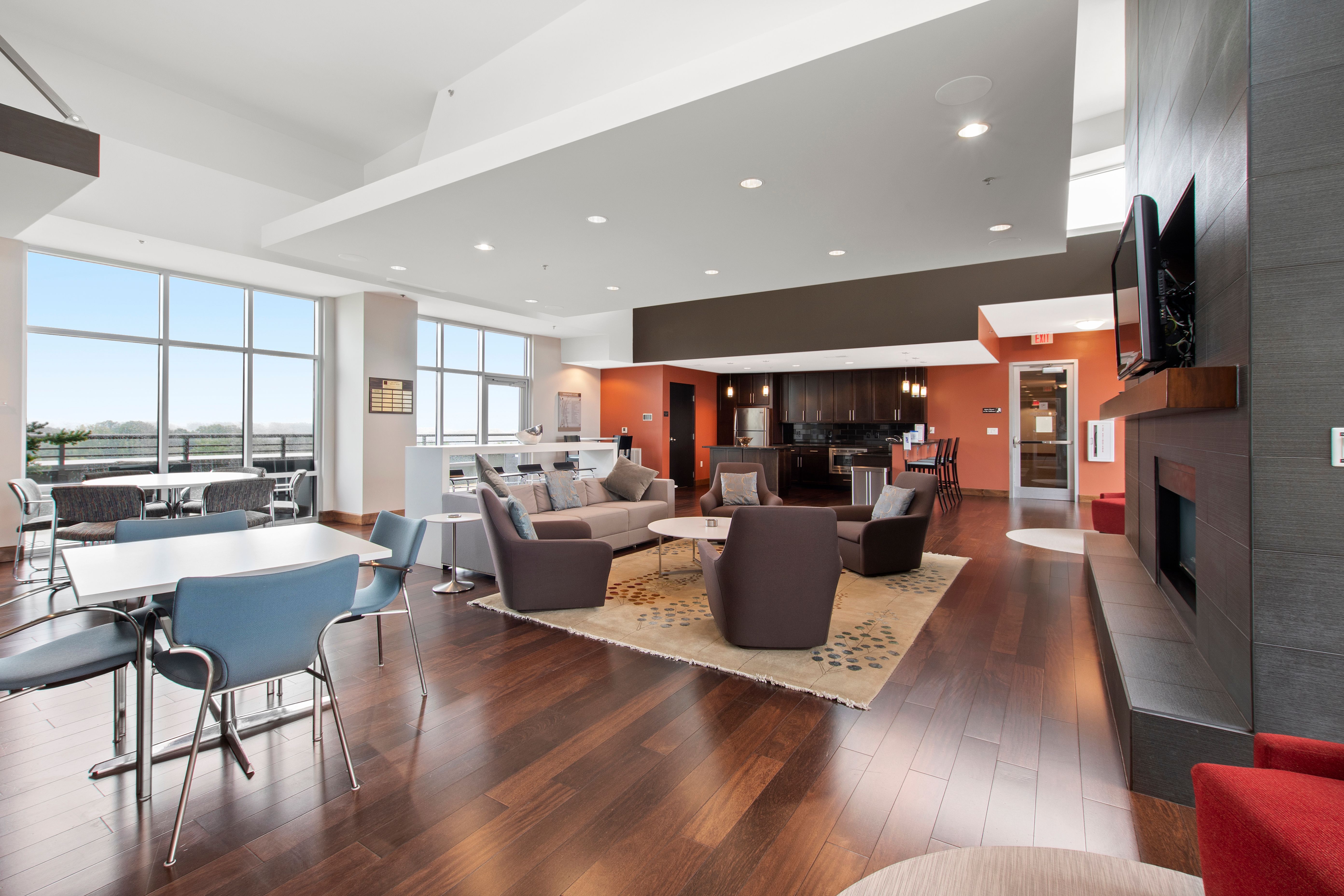  140 W. Franklin Street, Chapel Hill, NC 27514 - 物件實景