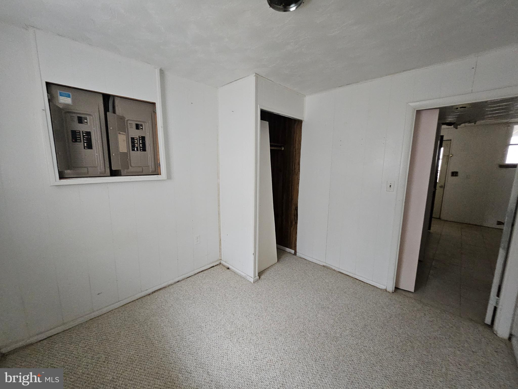 Millersville, Maryland, 21108, United States, 5 Bedrooms Bedrooms, ,3 BathroomsBathrooms,Residential,For Sale,1881579