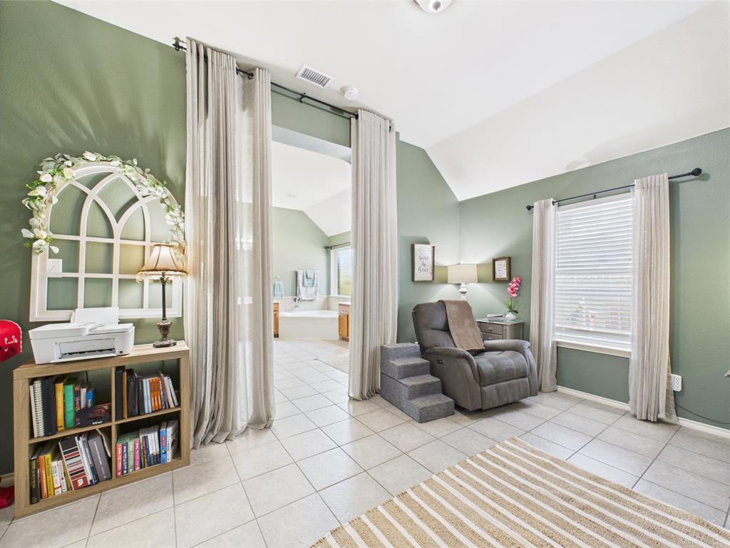 Cedar Hill, Texas, 75104, United States, 4 Bedrooms Bedrooms, ,3 BathroomsBathrooms,Residential,For Sale,1916414