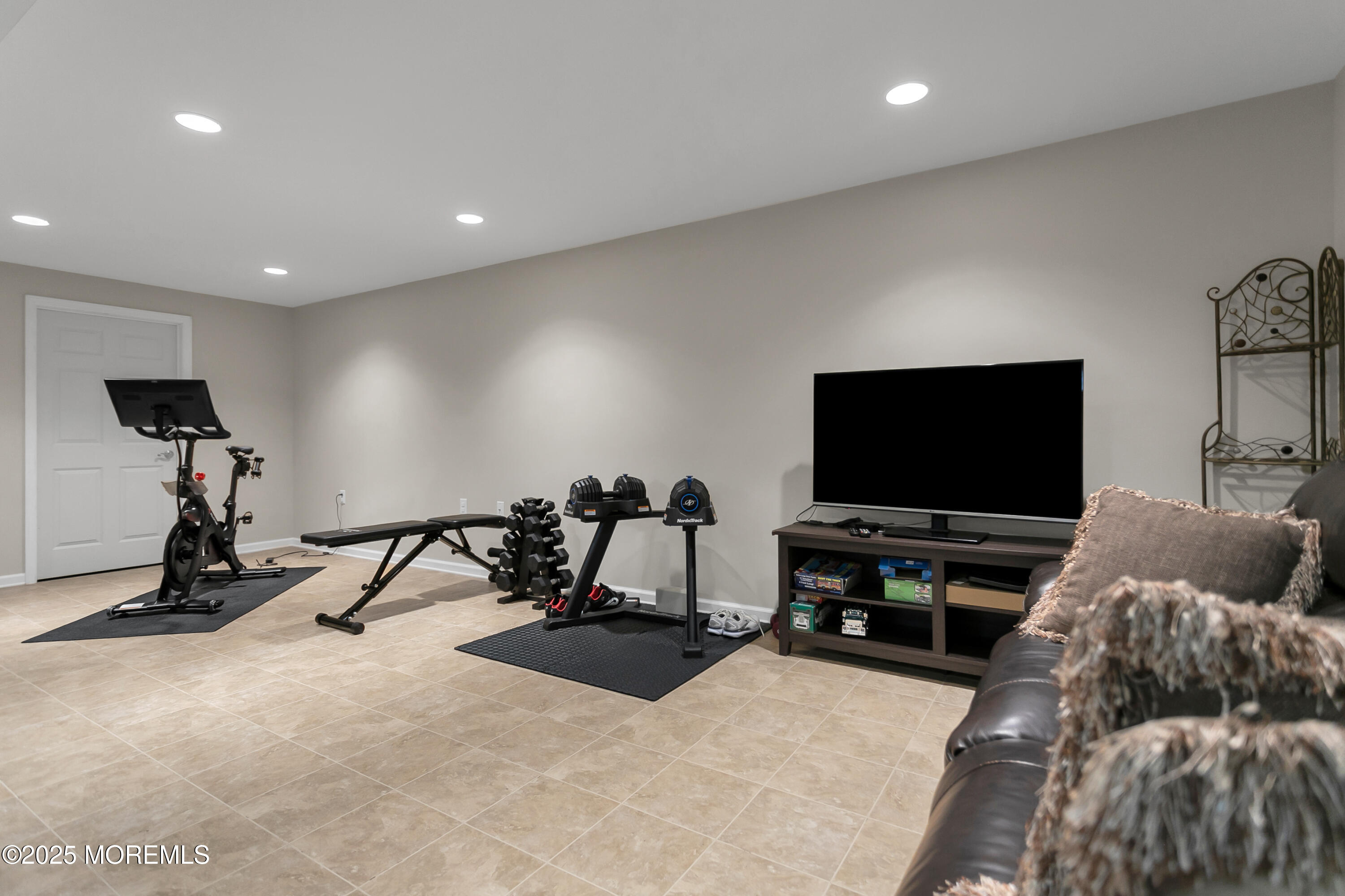 Middletown, New Jersey, 07748, United States, 4 Bedrooms Bedrooms, ,3 BathroomsBathrooms,Residential,For Sale,1908031
