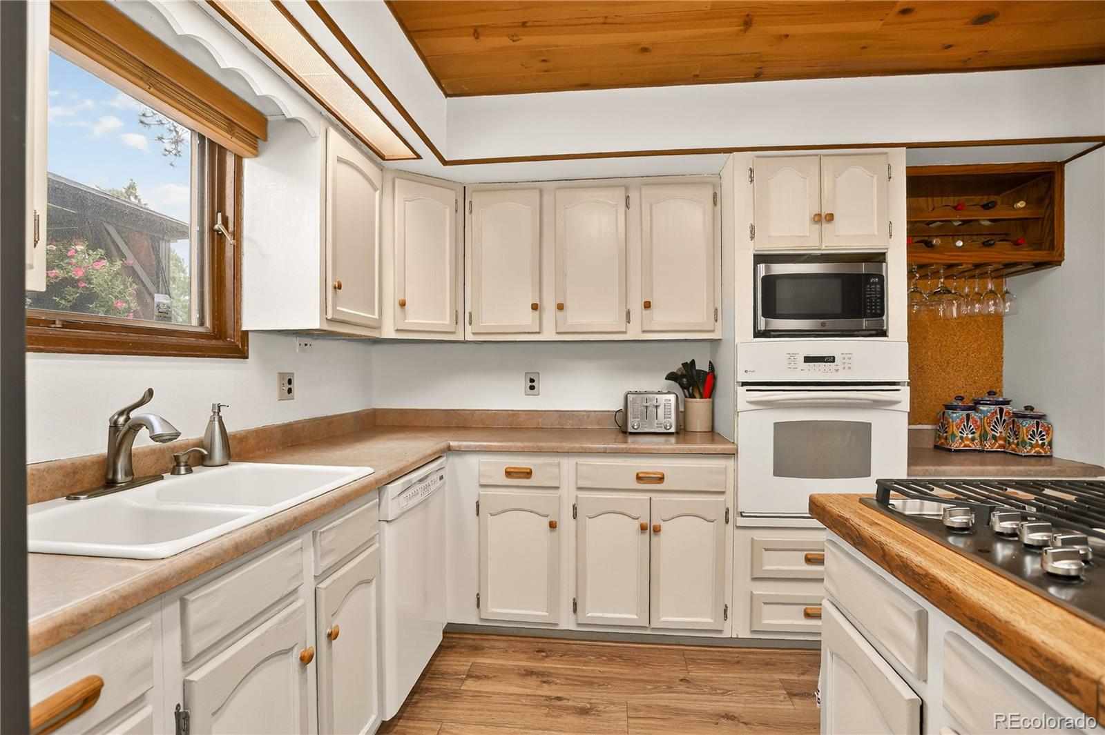 Evergreen, Colorado, 80439, United States, 4 Bedrooms Bedrooms, ,2 BathroomsBathrooms,Residential,For Sale,1901088