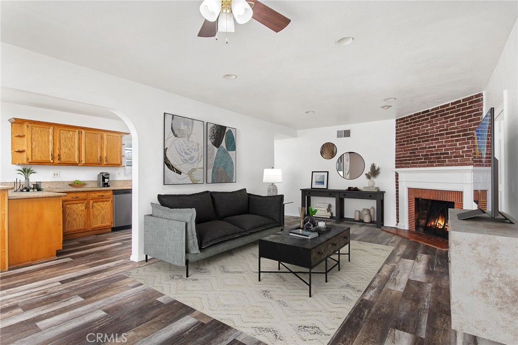 Whittier, California, 90603, United States, 4 Bedrooms Bedrooms, ,3 BathroomsBathrooms,Residential,For Sale,1943921