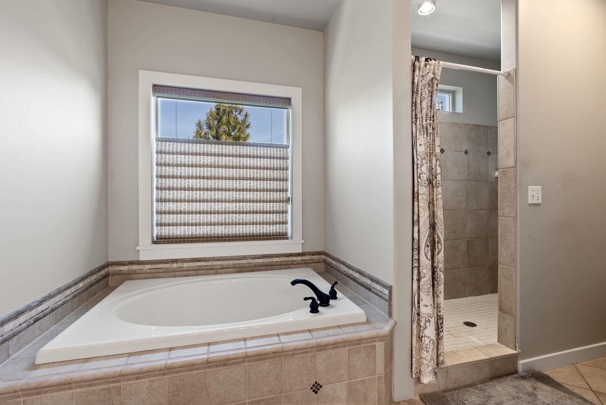Spokane, Washington, 99224, United States, 5 Bedrooms Bedrooms, ,3 BathroomsBathrooms,Residential,For Sale,1796883