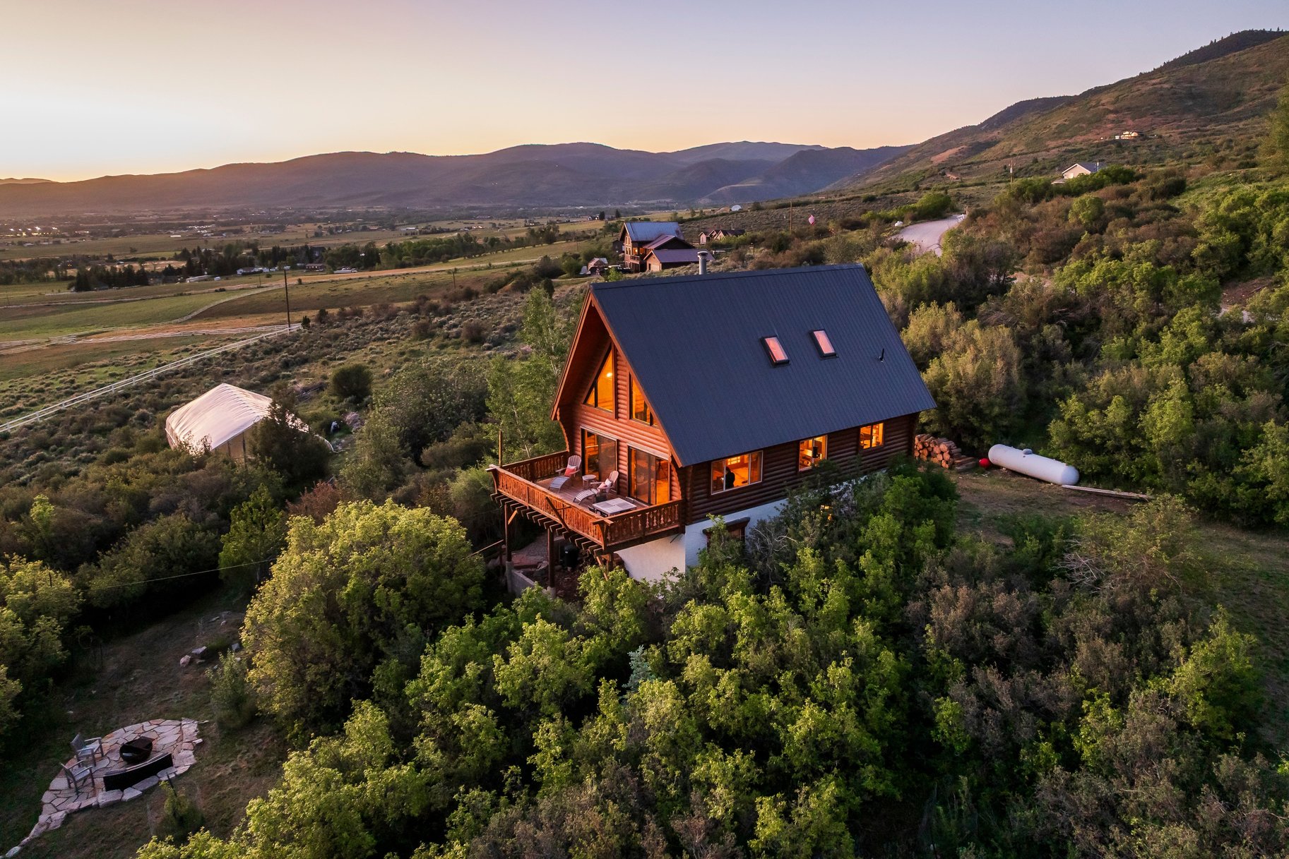 Coming soon Handcrafted Mountain Property on 5 Acres with Views - 物件實景