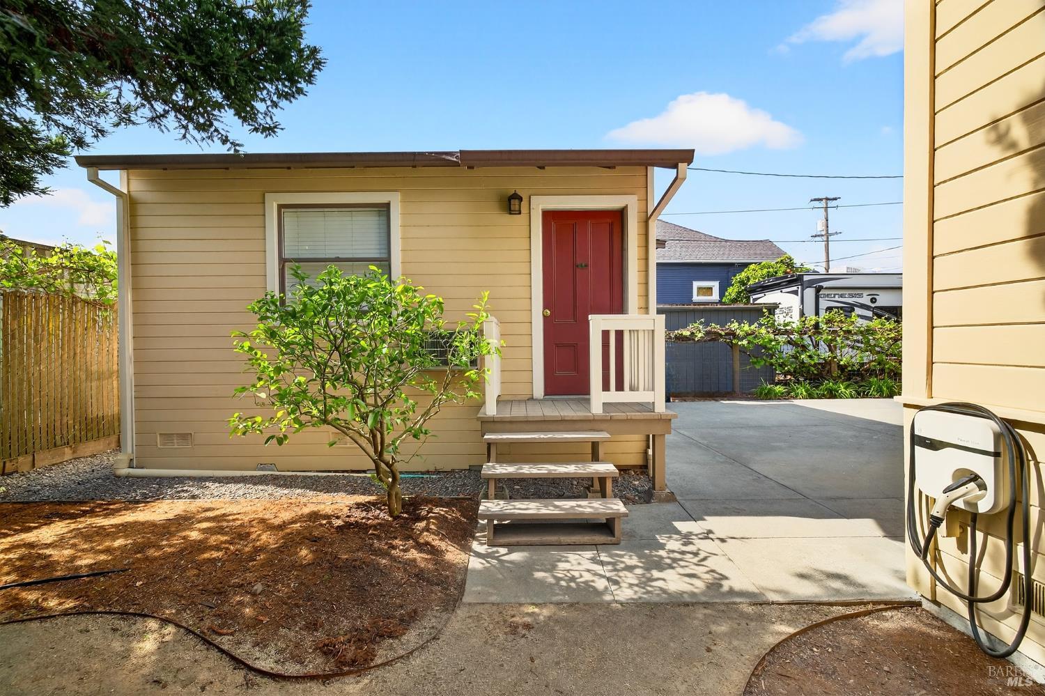 Petaluma, California, 94952, United States, 3 Bedrooms Bedrooms, ,3 BathroomsBathrooms,Residential,For Sale,2032031
