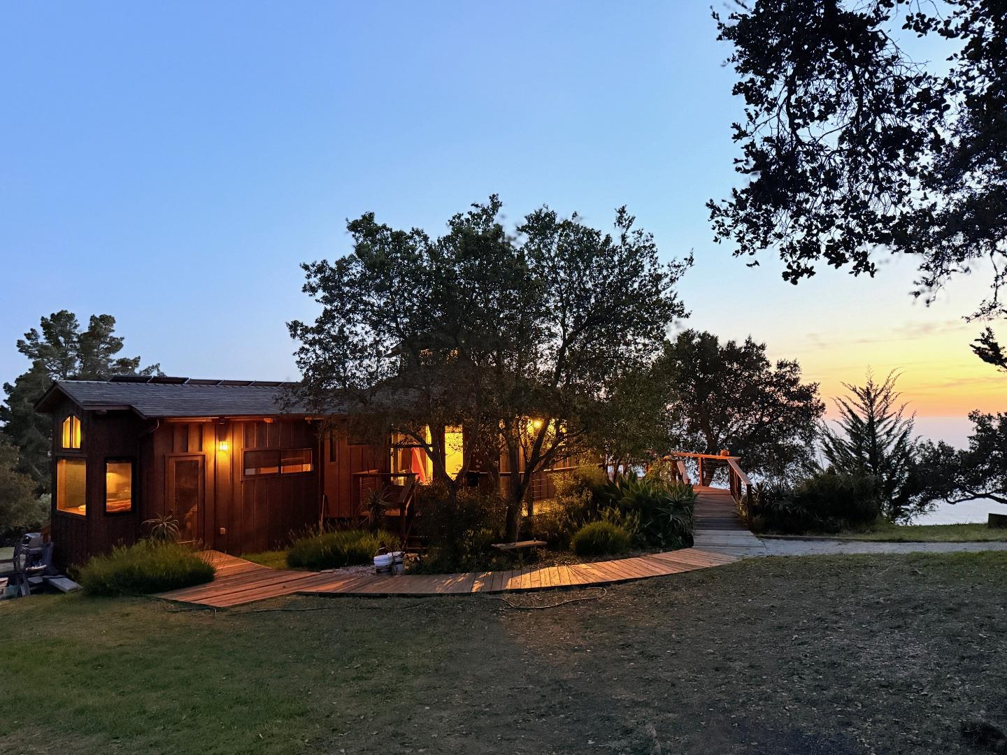 Big Sur, California, 93920, United States, 1 Bedroom Bedrooms, ,2 BathroomsBathrooms,Residential,For Sale,1876422