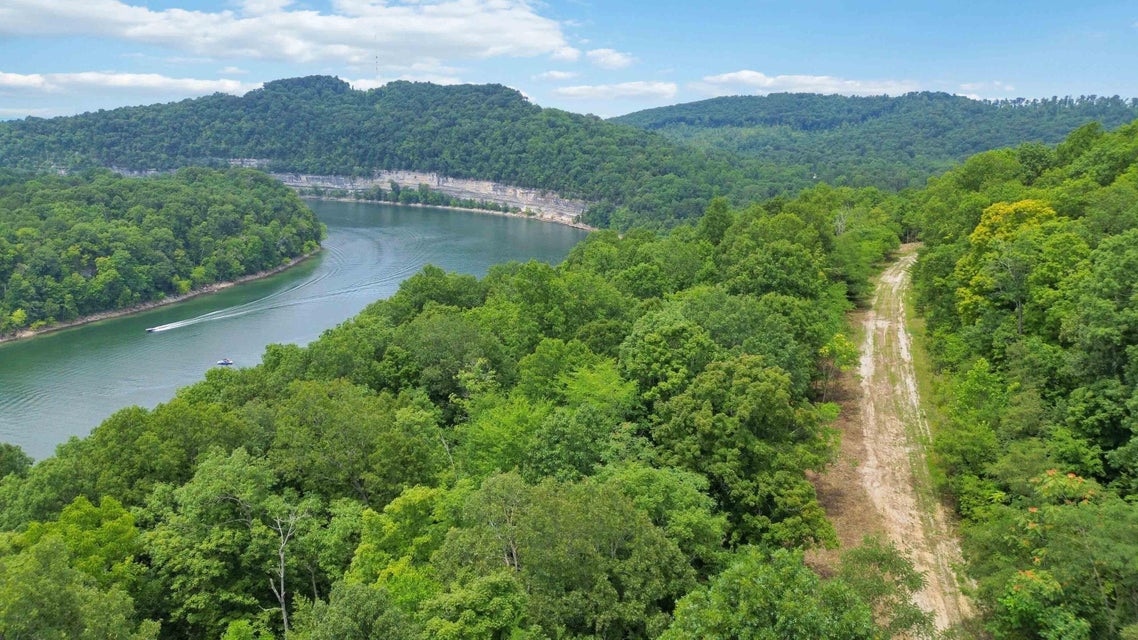 Somerset, Kentucky, 42501, United States, ,Residential,For Sale,1923151