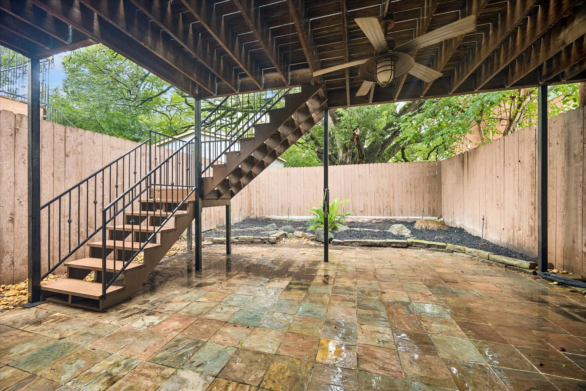  6406 Rodrigo Street B - 物件實景