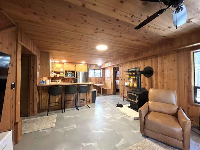 Lake Almanor West, California, 96920, United States, 5 Bedrooms Bedrooms, ,3 BathroomsBathrooms,Residential,For Sale,1949683