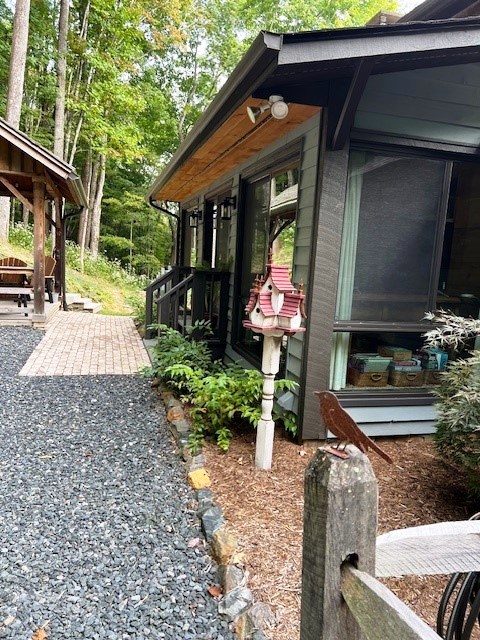 West Jefferson, North Carolina, 28694, United States, 2 Bedrooms Bedrooms, ,2 BathroomsBathrooms,Residential,For Sale,1986104