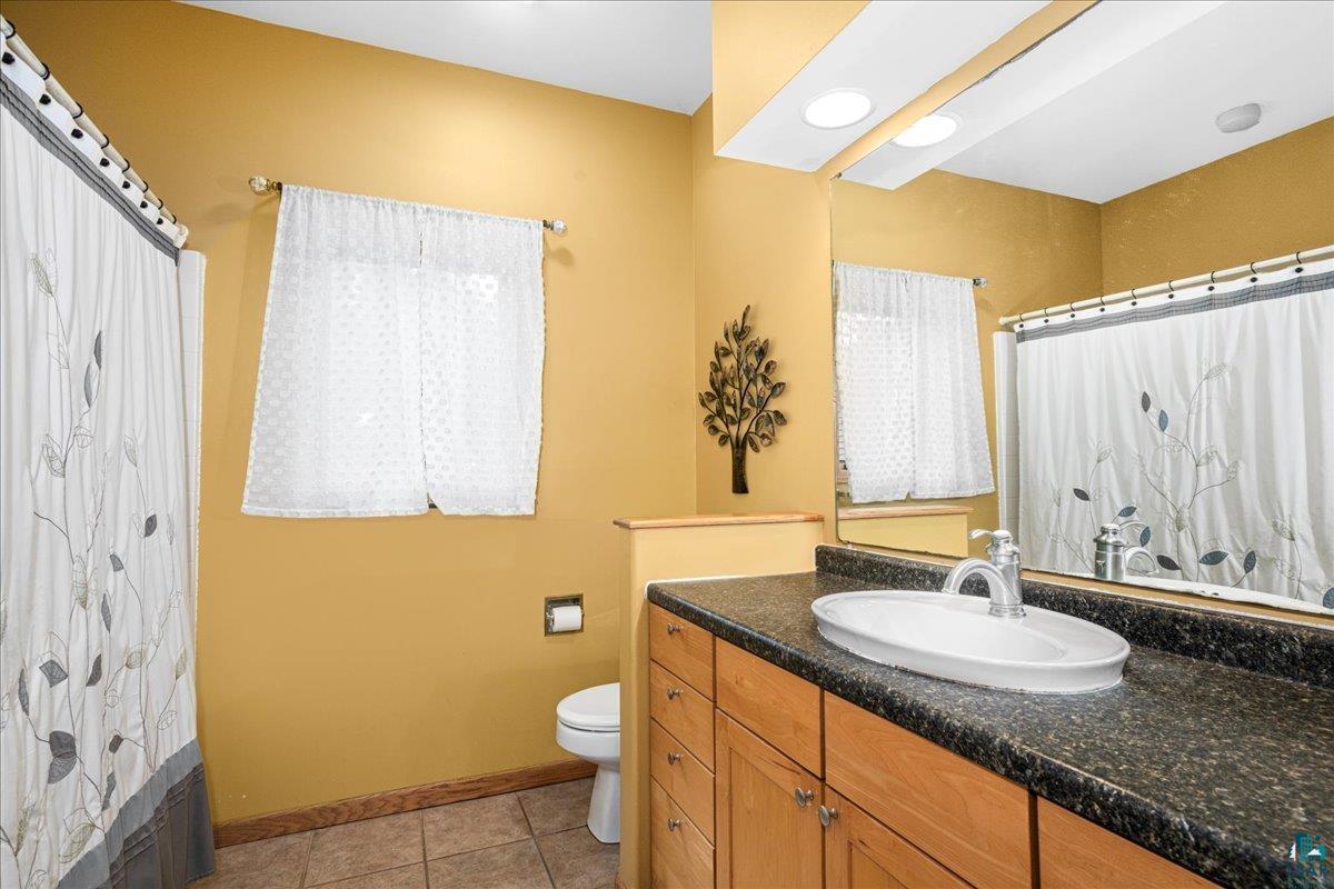 Two Harbors, Minnesota, 55616, United States, 5 Bedrooms Bedrooms, ,2 BathroomsBathrooms,Residential,For Sale,1943377