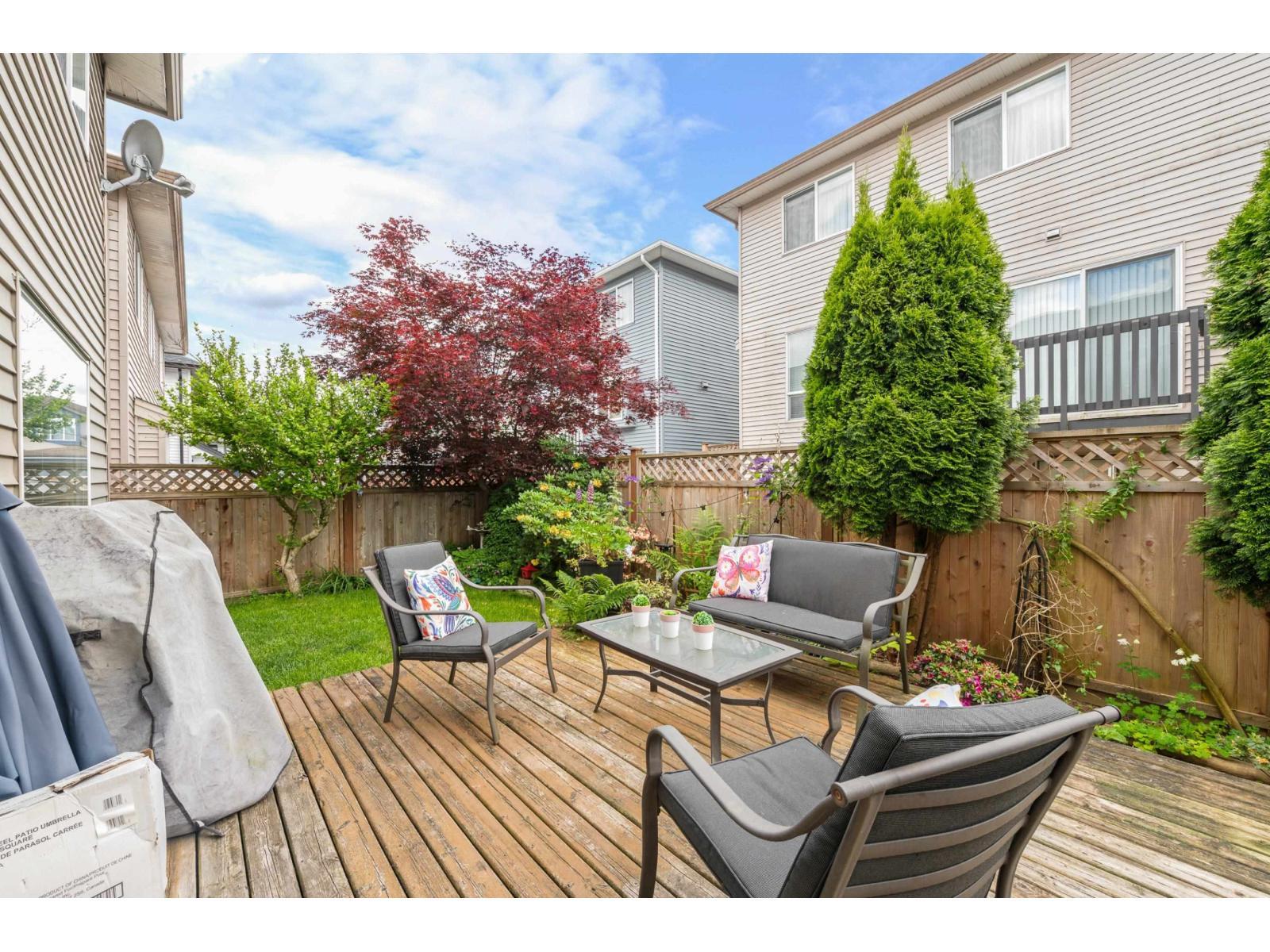 LANGLEY, British Columbia, V3V 6A0, CA, 4 Bedrooms Bedrooms, ,4 BathroomsBathrooms,Residential,For Sale,1950645