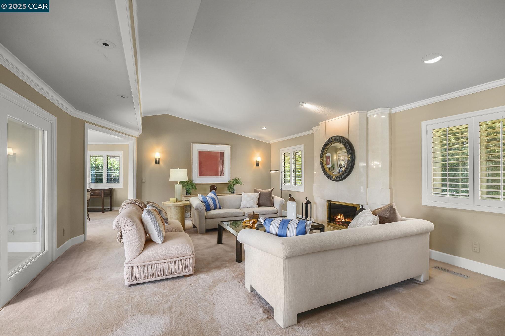Walnut Creek, California, 94598, United States, 3 Bedrooms Bedrooms, ,3 BathroomsBathrooms,Residential,For Sale,1940979