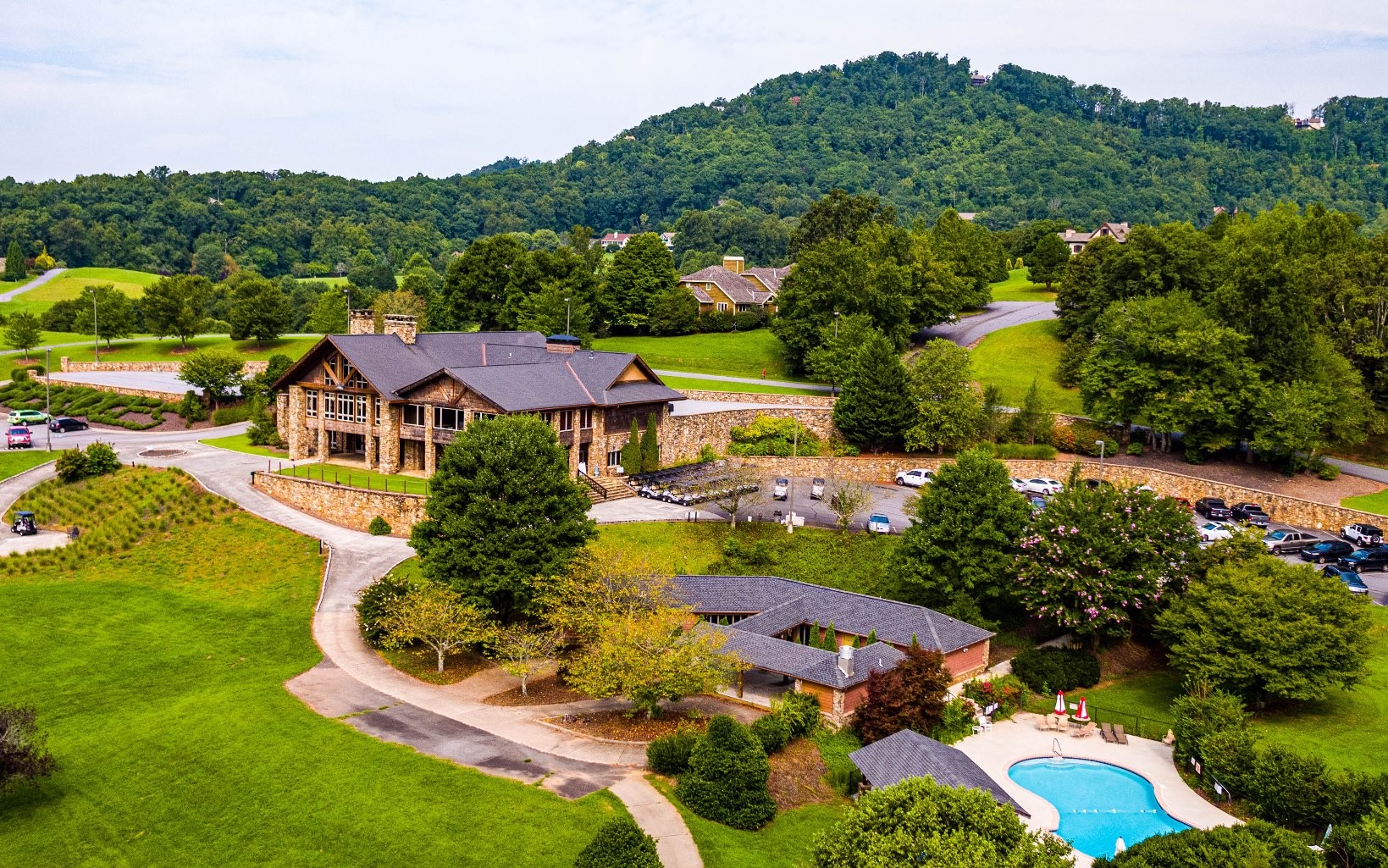 Hayesville, North Carolina, 28904, United States, 4 Bedrooms Bedrooms, ,4 BathroomsBathrooms,Residential,For Sale,1981181