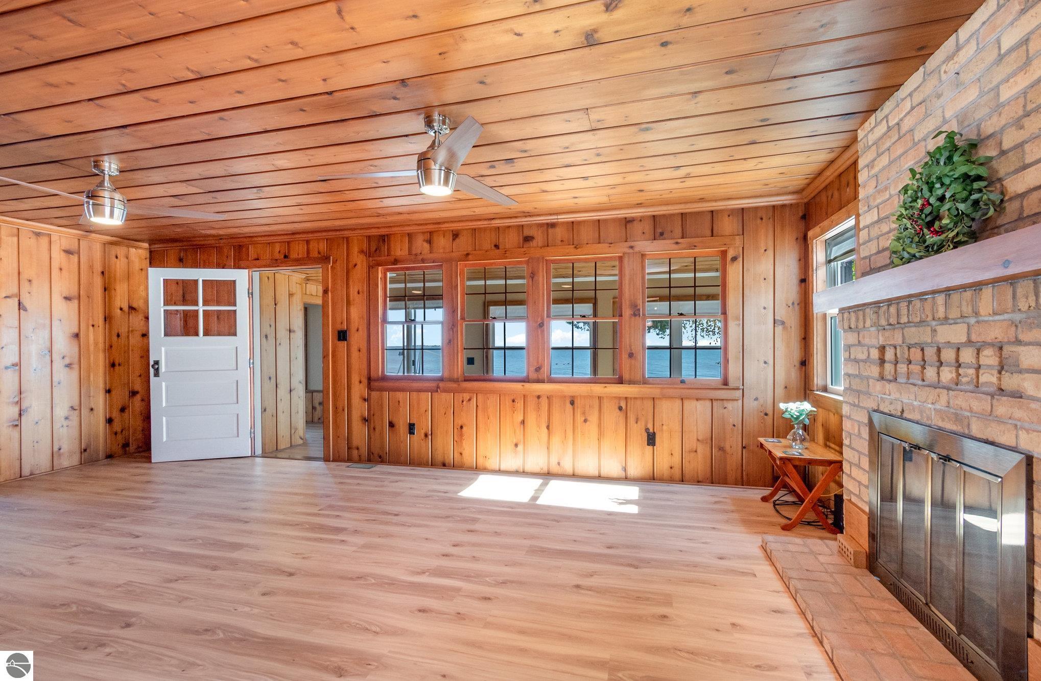 Tawas City, Michigan, 48763, United States, 4 Bedrooms Bedrooms, ,Residential,For Sale,1987317