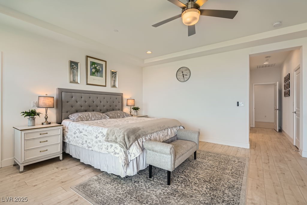 Henderson, Nevada, 89015, United States, 6 Bedrooms Bedrooms, ,1 BathroomBathrooms,Residential,For Sale,1986508