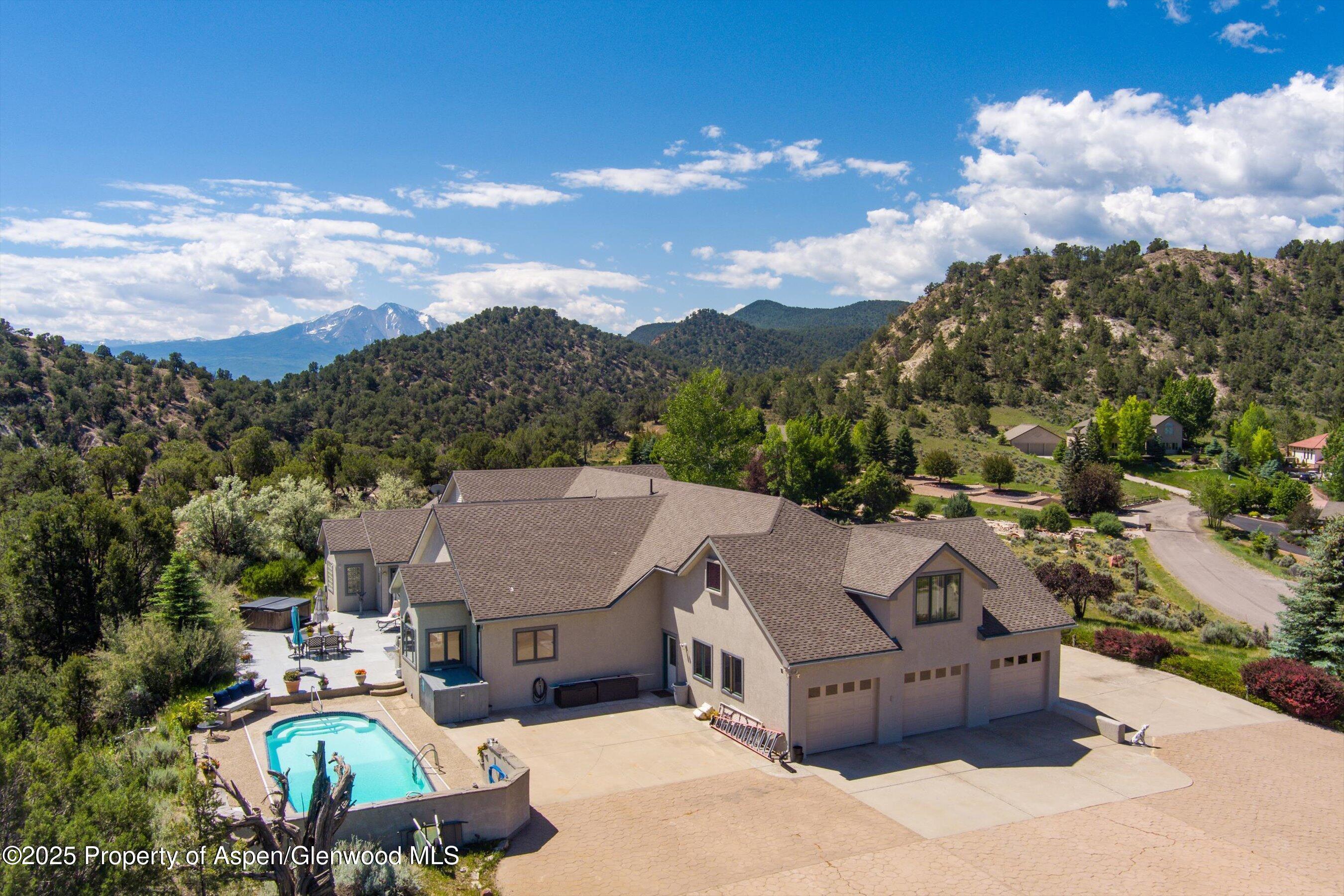 Glenwood Springs, Colorado, 81601, United States, 4 Bedrooms Bedrooms, ,5 BathroomsBathrooms,Residential,For Sale,1804908