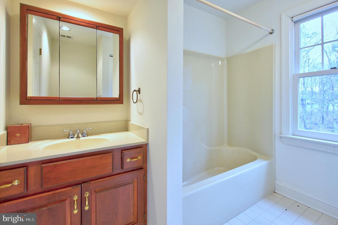 Dayton, Maryland, 21036, United States, 5 Bedrooms Bedrooms, ,3 BathroomsBathrooms,Residential,For Sale,1906763
