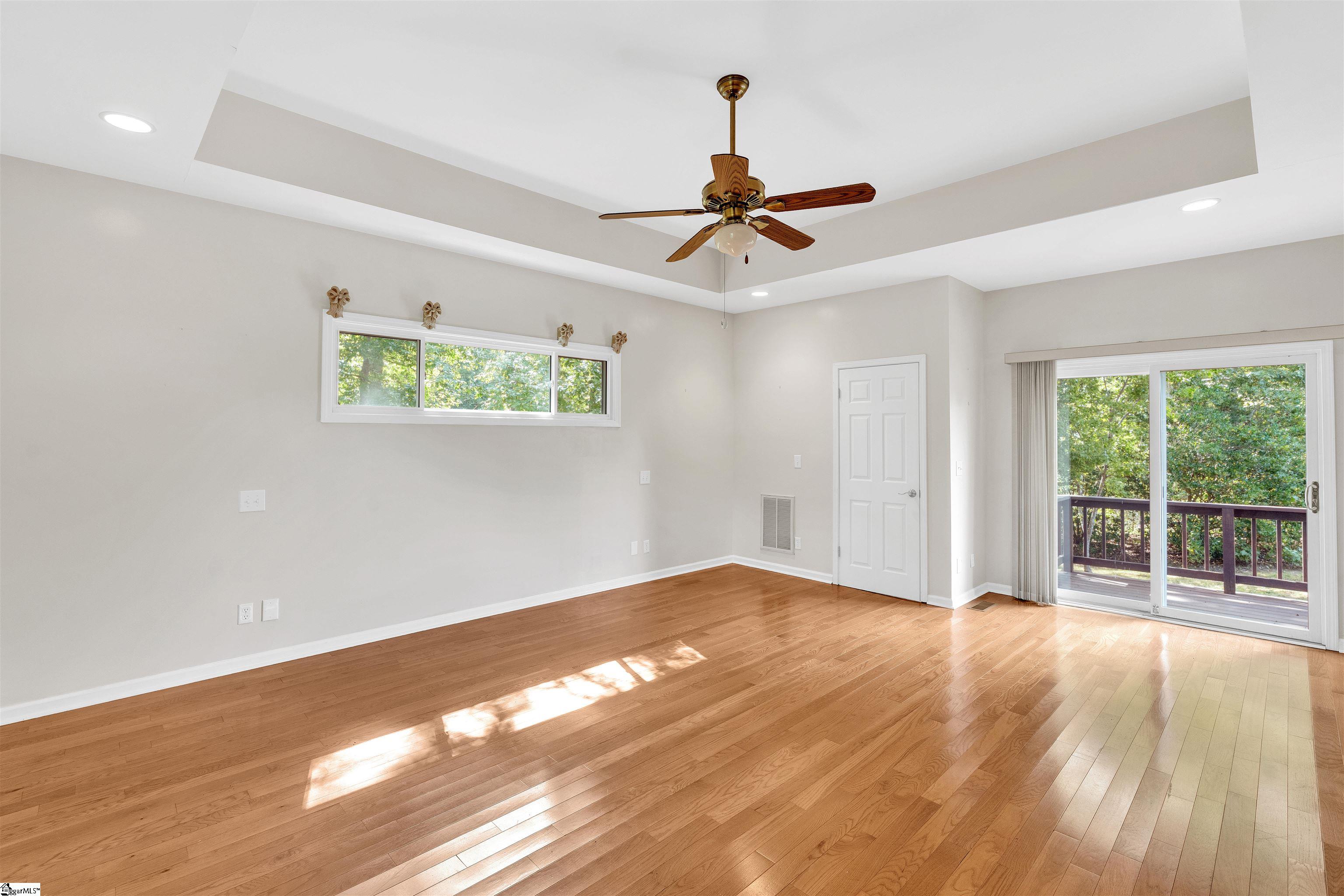 Fountain Inn, South Carolina, 29644, United States, 5 Bedrooms Bedrooms, ,4 BathroomsBathrooms,Residential,For Sale,1938942