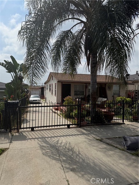 East Los Angeles, California, 90063, United States, 5 Bedrooms Bedrooms, ,2 BathroomsBathrooms,Residential,For Sale,2049320