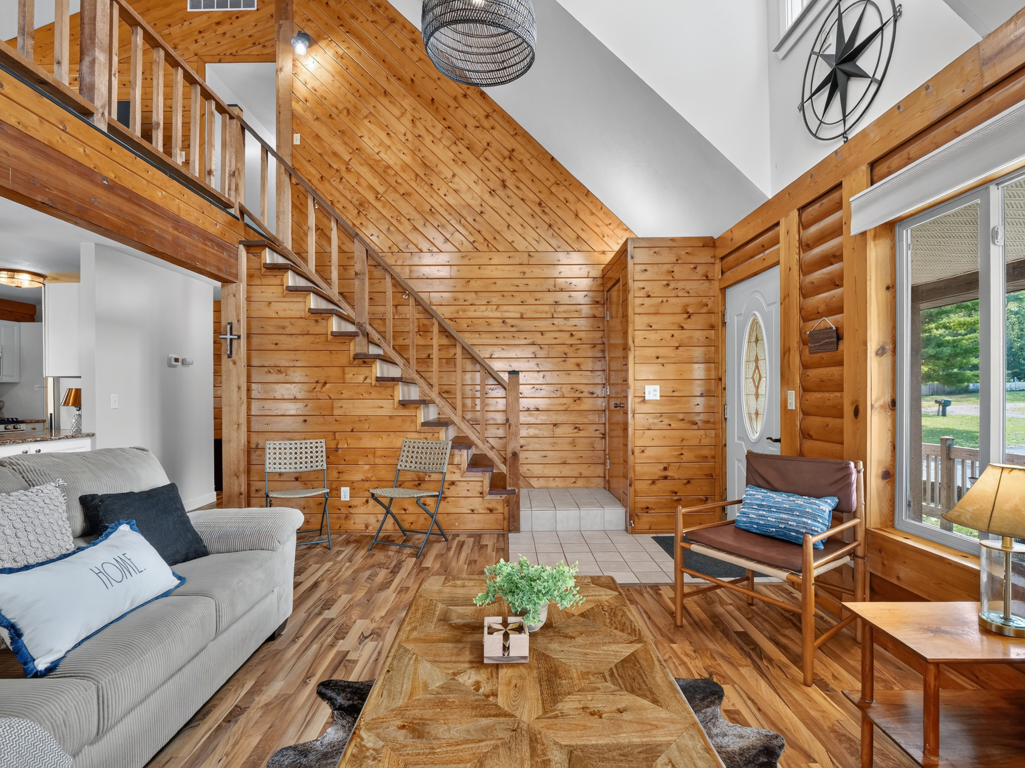  Lovely Three Bedroom Lake Home with Guest Cottage - 物件實景