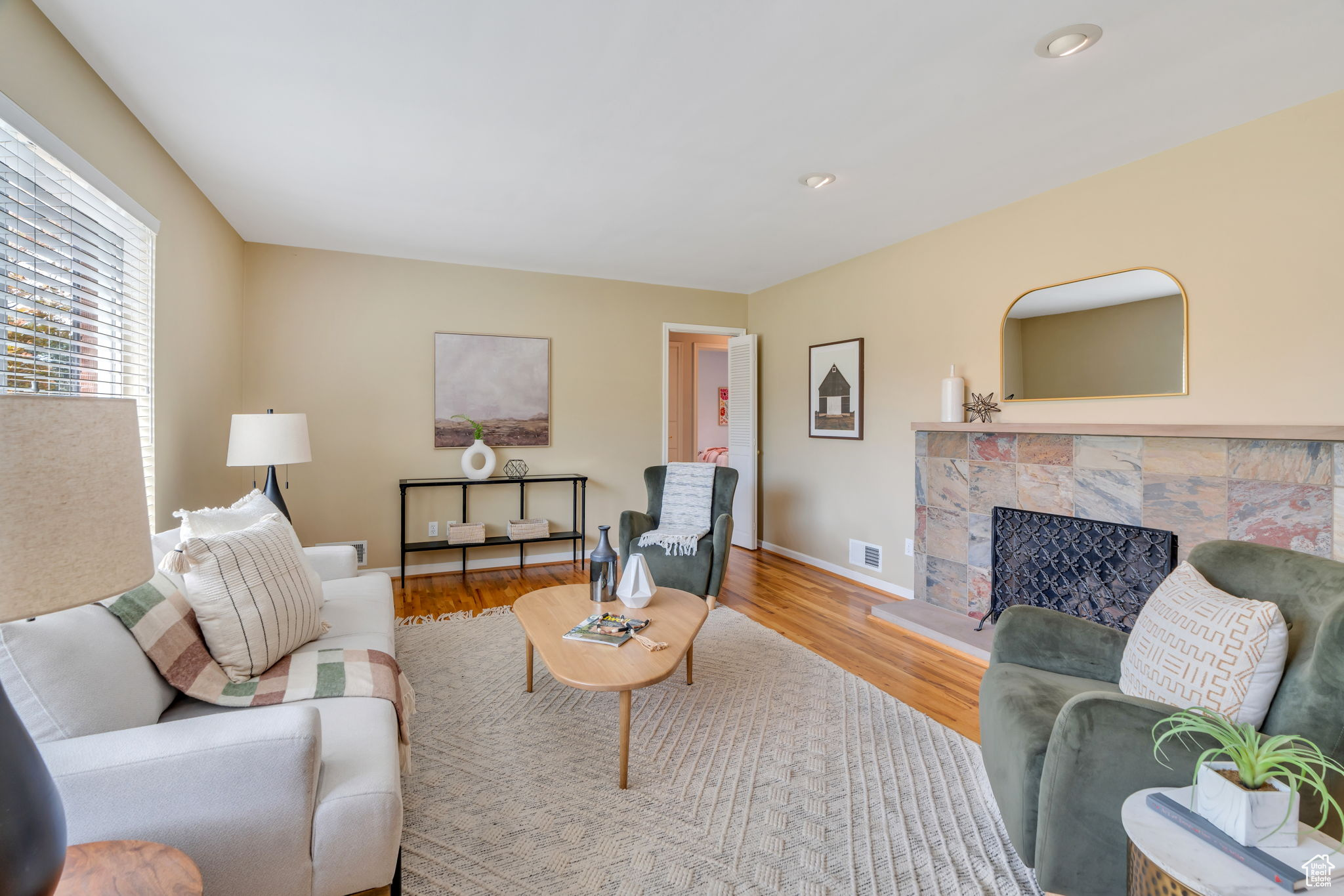 Millcreek, Utah, 84109, United States, 5 Bedrooms Bedrooms, ,1 BathroomBathrooms,Residential,For Sale,1924864