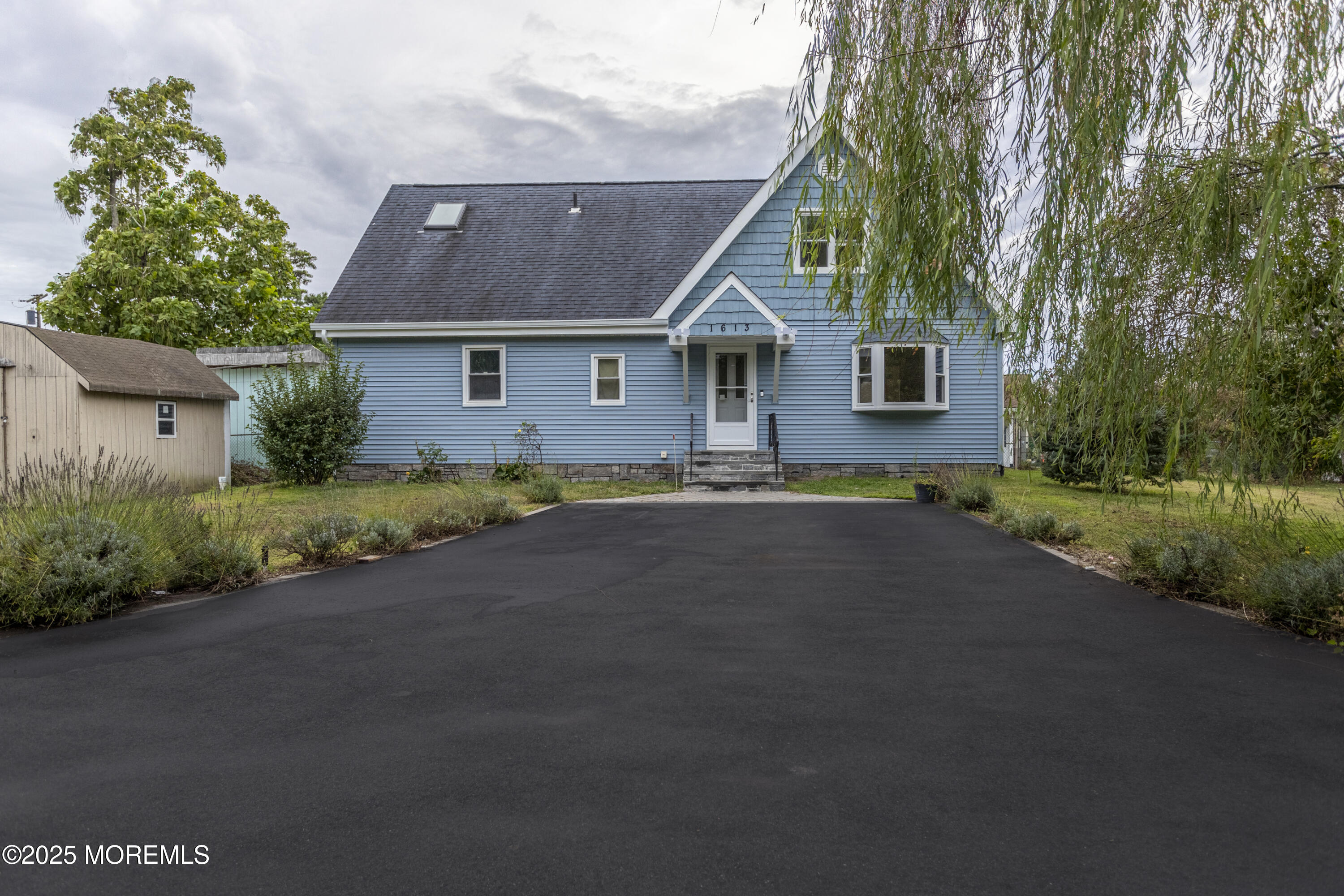 Toms River, New Jersey, 08757, United States, 5 Bedrooms Bedrooms, ,2 BathroomsBathrooms,Residential,For Sale,1981091