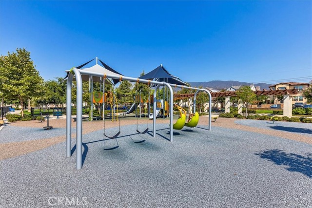 Fontana, California, 92336, United States, 3 Bedrooms Bedrooms, ,2 BathroomsBathrooms,Residential,For Sale,1931875