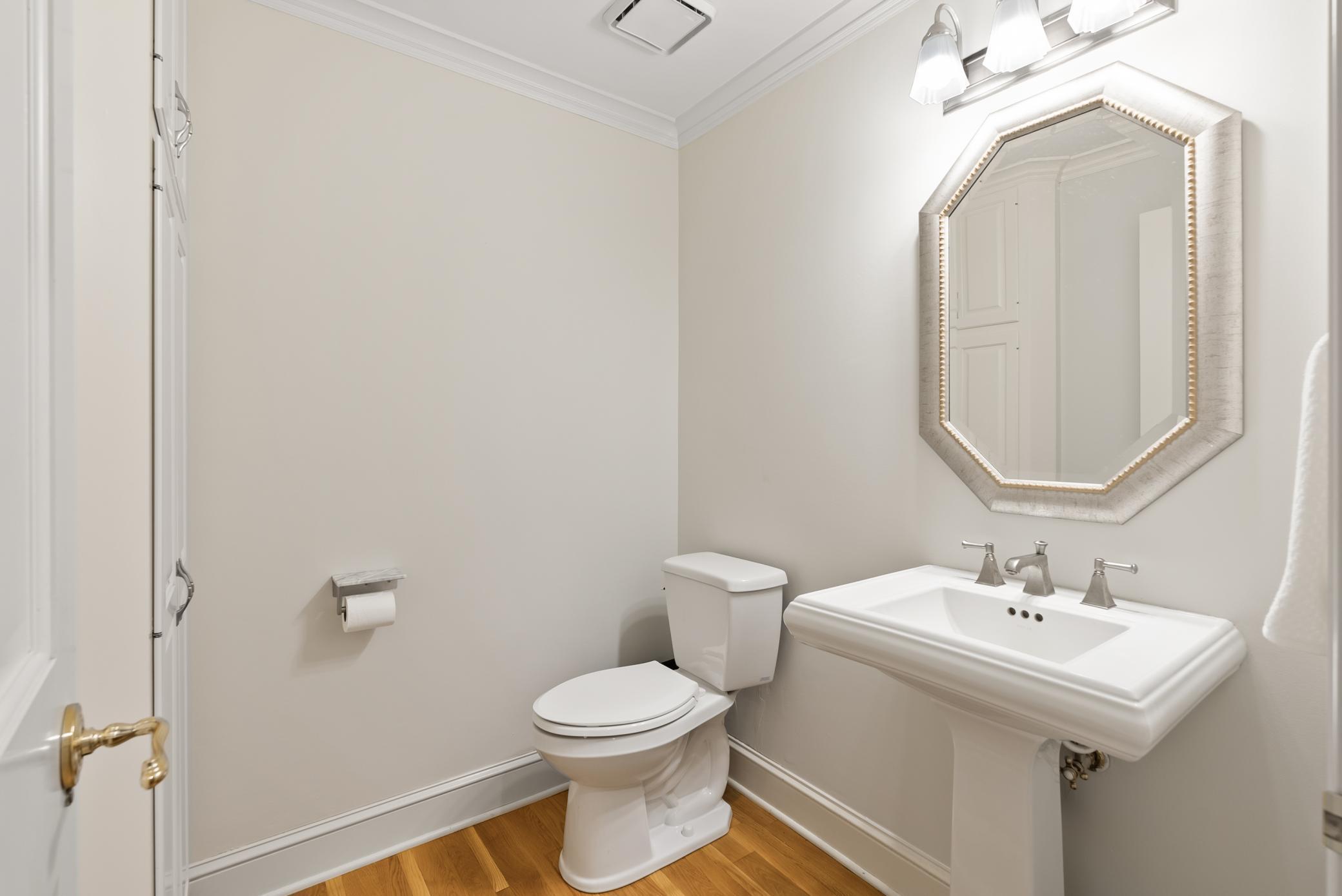Excelsior, Minnesota, 55331, United States, 5 Bedrooms Bedrooms, ,6 BathroomsBathrooms,Residential,For Sale,1906981