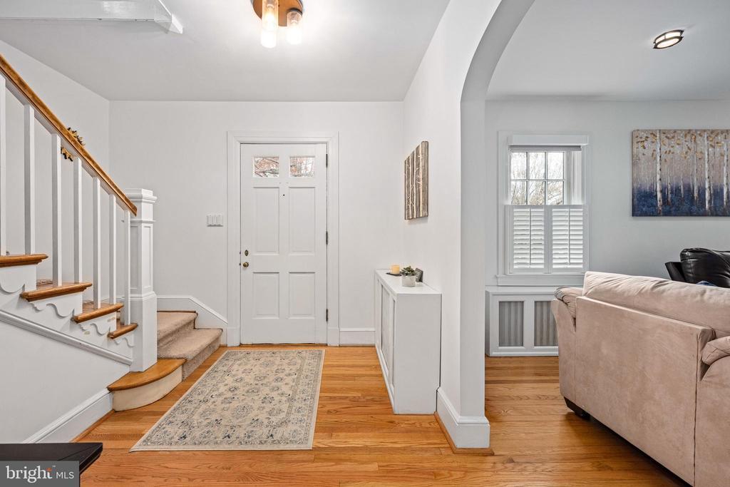 Fredericksburg, Virginia, 22401, United States, 3 Bedrooms Bedrooms, ,3 BathroomsBathrooms,Residential,For Sale,1993383