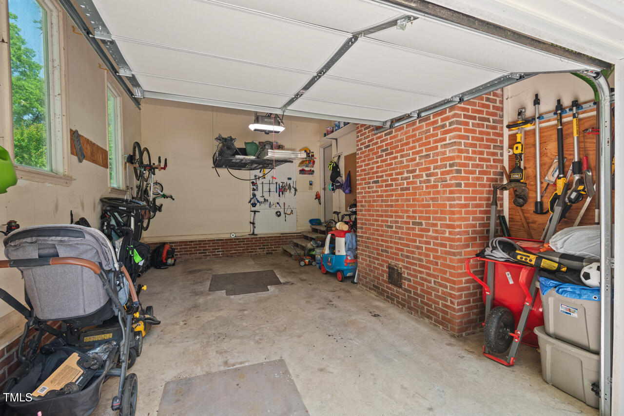 Durham, North Carolina, 27705, United States, 3 Bedrooms Bedrooms, ,3 BathroomsBathrooms,Residential,For Sale,1846850