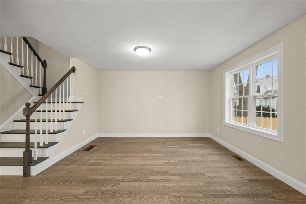 Brockton, Massachusetts, 02301, United States, 4 Bedrooms Bedrooms, ,3 BathroomsBathrooms,Residential,For Sale,1846360