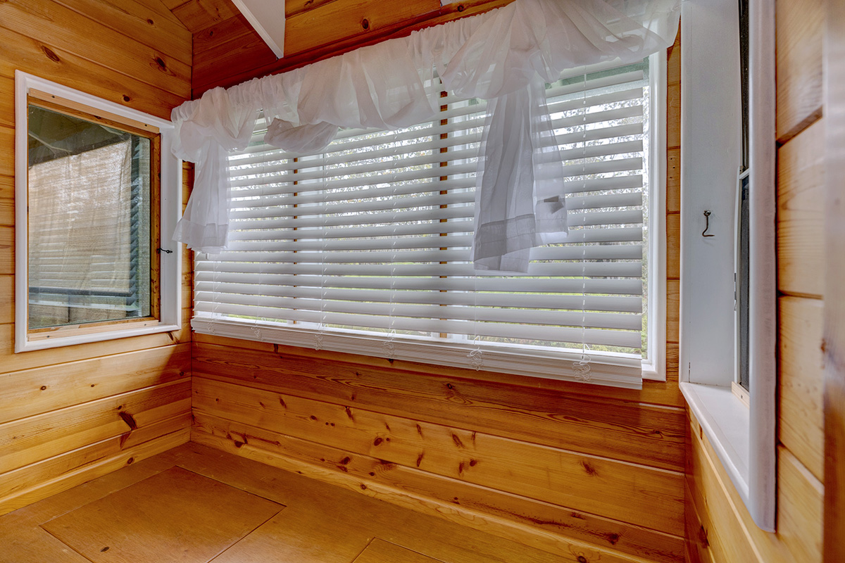 Volcano, Hawaii, 96785, United States, 2 Bedrooms Bedrooms, ,1 BathroomBathrooms,Residential,For Sale,1978172