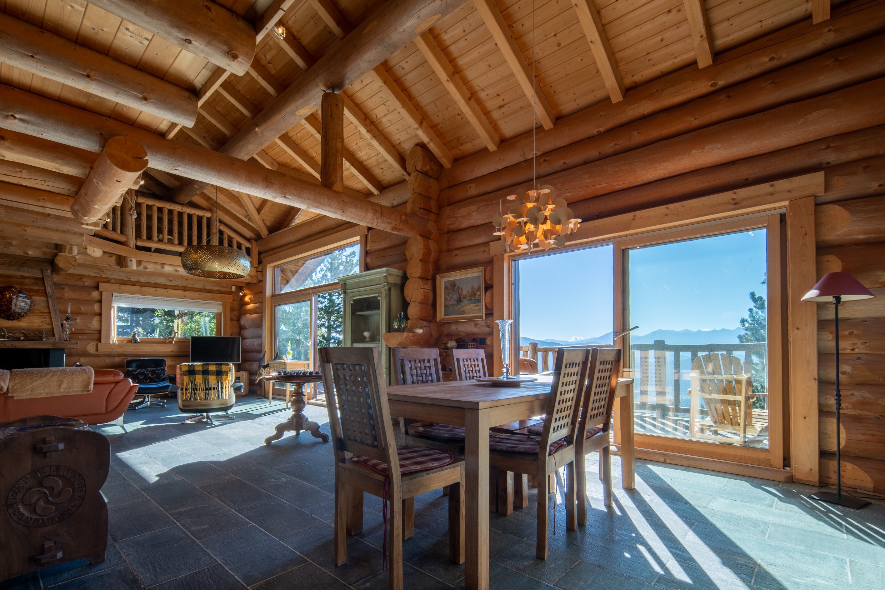  Chalet with lake and mountain views – ski-in / ski-out - 物件實景