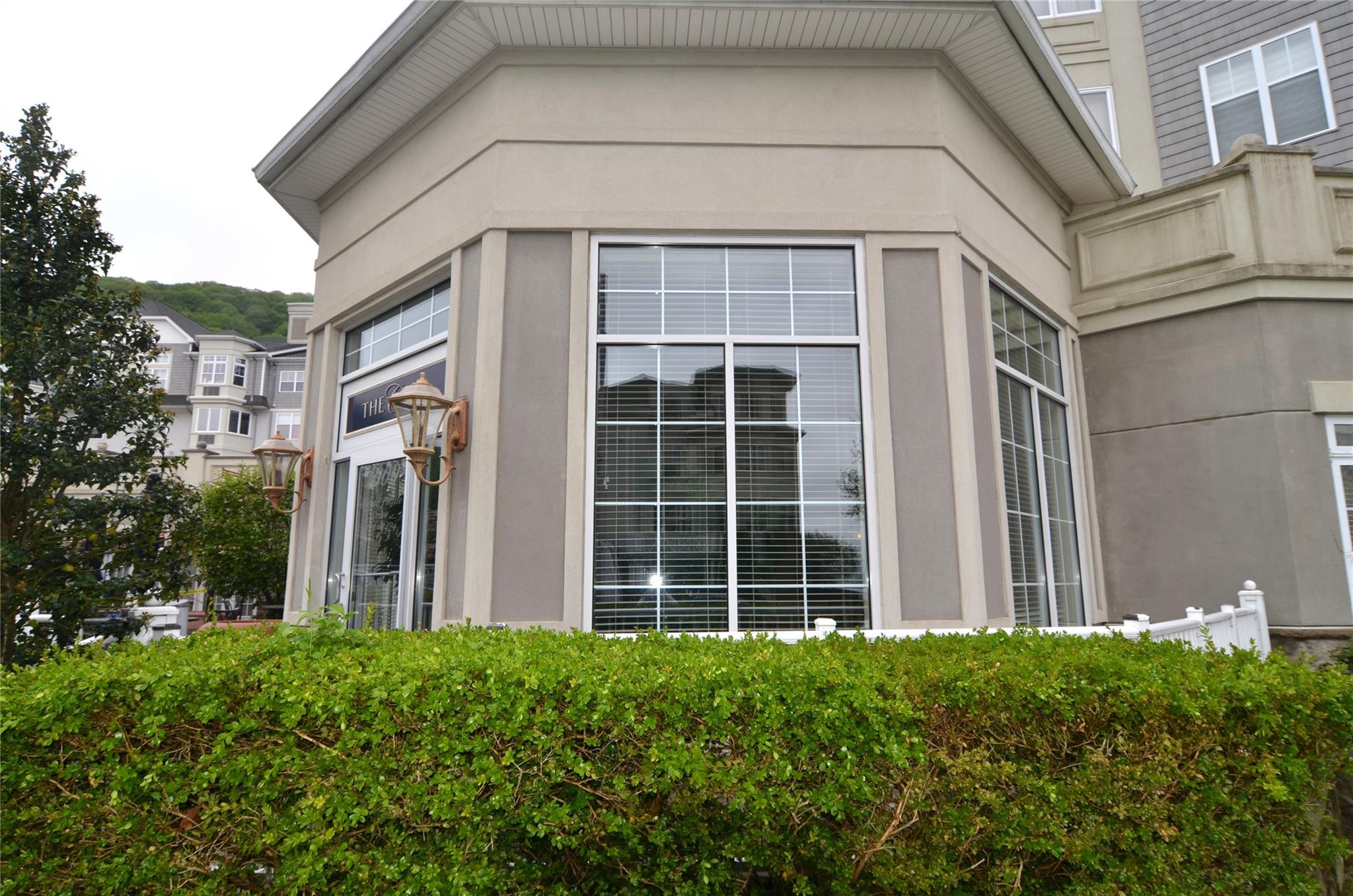 Haverstraw, New York, 10927, United States, 2 Bedrooms Bedrooms, ,2 BathroomsBathrooms,Residential,For Sale,1819239