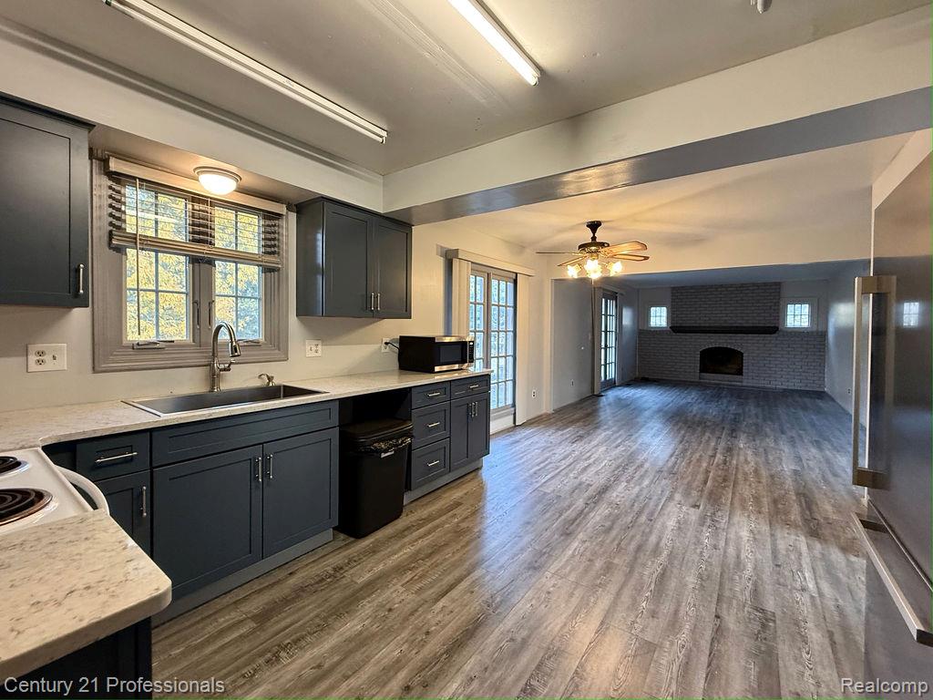 RochesterHills, Michigan, 48309, United States, 4 Bedrooms Bedrooms, ,3 BathroomsBathrooms,Residential,For Sale,1976232