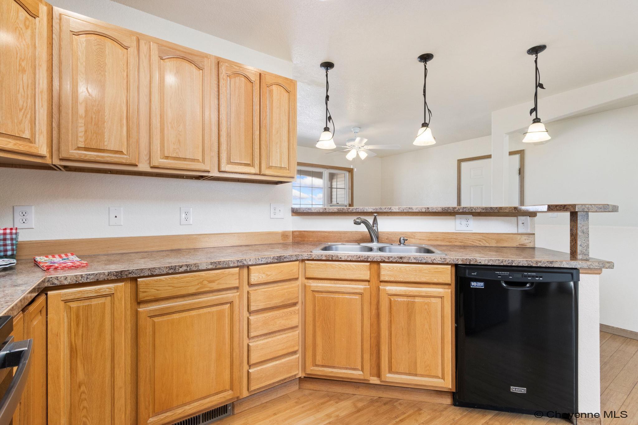 Cheyenne, Wyoming, 82009, United States, 3 Bedrooms Bedrooms, ,3 BathroomsBathrooms,Residential,For Sale,1968825