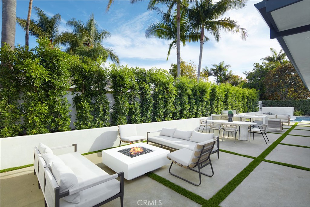 Newport Beach, California, 92660, United States, 4 Bedrooms Bedrooms, ,4 BathroomsBathrooms,Residential,For Sale,2002116