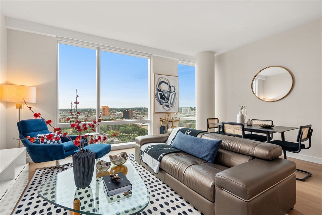 Boston, Massachusetts, 02215, United States, 2 Bedrooms Bedrooms, ,2 BathroomsBathrooms,Residential,For Sale,1941933