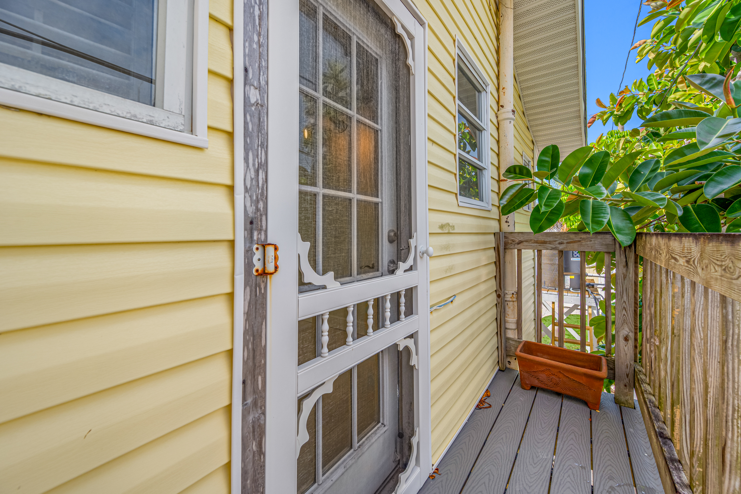 Treasure Island, Florida, 33706, United States, 3 Bedrooms Bedrooms, ,2 BathroomsBathrooms,Residential,For Sale,1983263