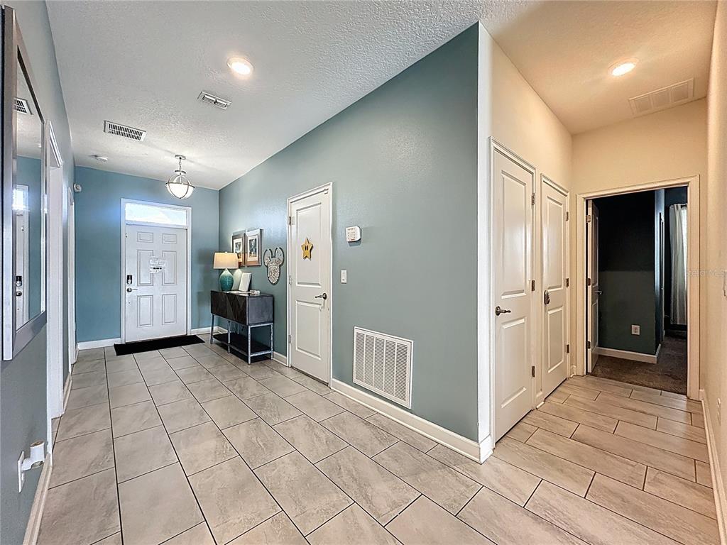 Davenport, Florida, 33896, United States, 8 Bedrooms Bedrooms, ,5 BathroomsBathrooms,Residential,For Sale,1992116