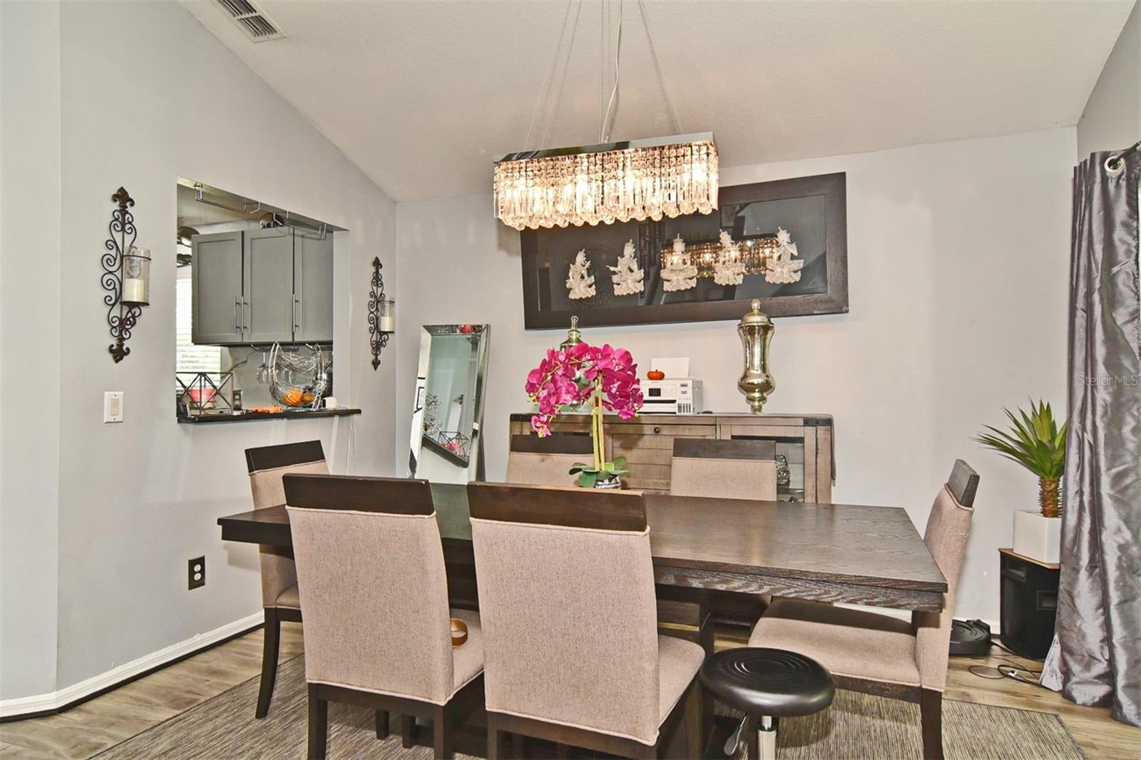 ALTAMONTE SPRINGS, Florida, 32701, United States, 3 Bedrooms Bedrooms, ,4 BathroomsBathrooms,Residential,For Sale,1928299